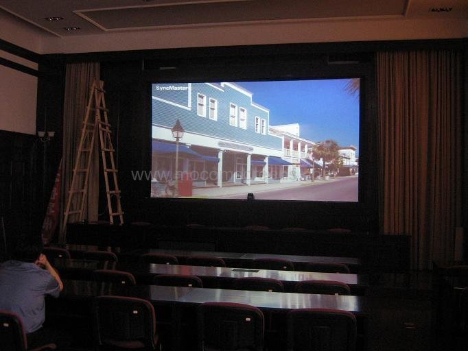 projection-screen-by-mocom-high-gain (17) projection screen high gain, mocom solstice screen